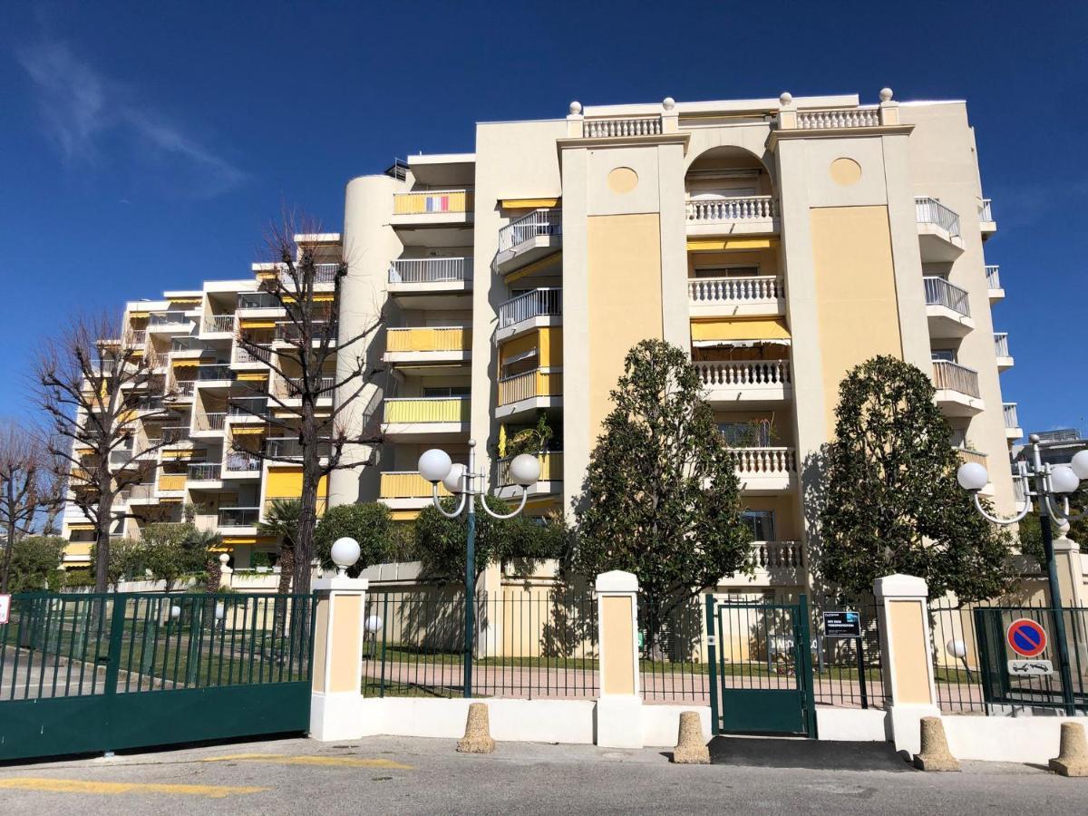 Charmant Studio A Cros De Cagnes Extérieur photo